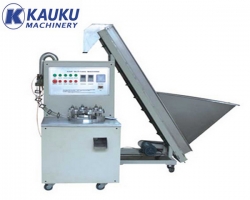 Automatic ring cutting machine